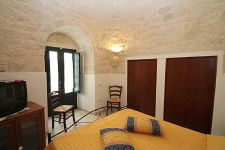 Martina Franca Villa Sleeps 2 Pool Wifi