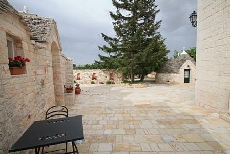 Martina Franca Villa Sleeps 2 Pool Wifi