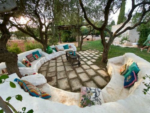 Ecletic Garden Trullo For 4 Near Alberobello