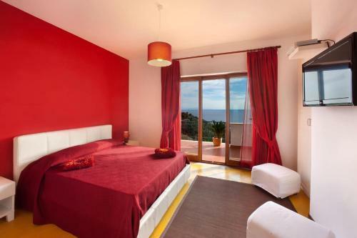 Amore Rentals - Villa Marina