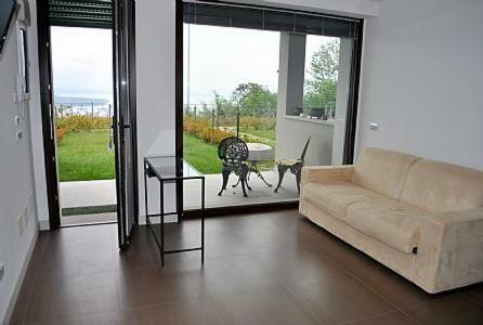 Meina Villa Sleeps 4 Pool Air Con