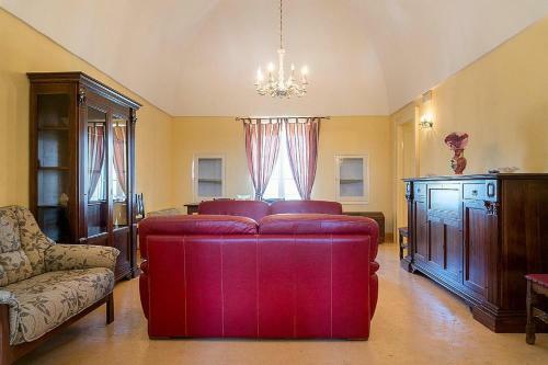 Parati Villa Sleeps 16 With Pool And Air Con