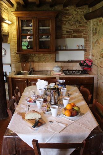 Colle Di Val D'elsa Villa Sleeps 6 Pool