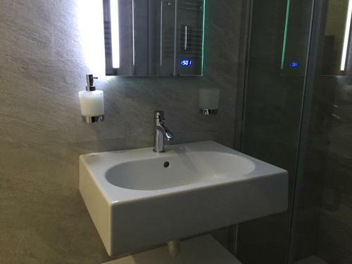 Hostal Picaflor Art & Rooms