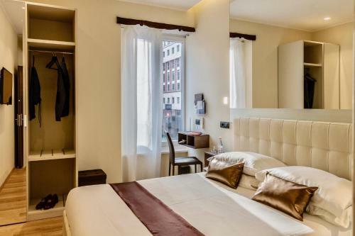 Hostal Aiello Rooms San Babila