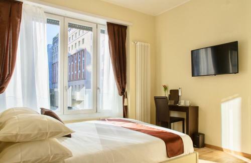 Hostal Aiello Rooms San Babila