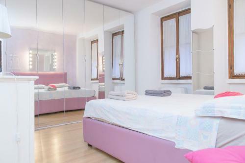 Apartamento Cozy & Comfy Apt In Navigli Area
