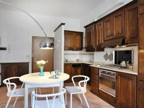 Parco Sempione Halldis Apartments