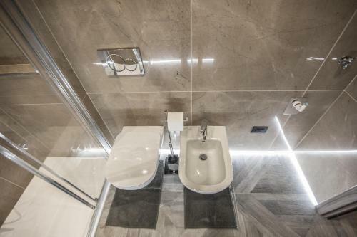 Davinci Apartament Near Duomo
