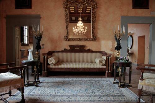 Molezzano Villa Sleeps 23 Pool Air Con Wifi