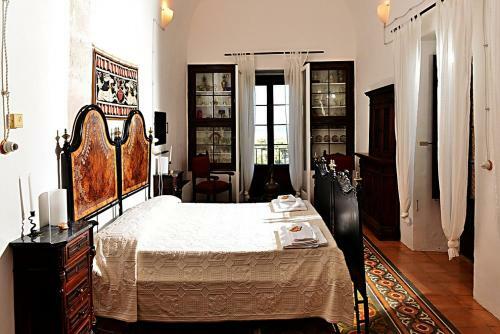 Monopoli Villa Sleeps 8 Pool Air Con Wifi