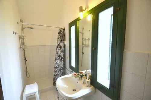 Monopoli Villa Sleeps 4 Pool Air Con Wifi
