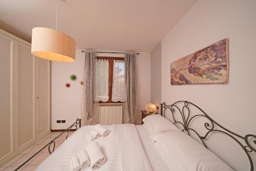 Casale Villa Sleeps 10 With Pool And Air Con