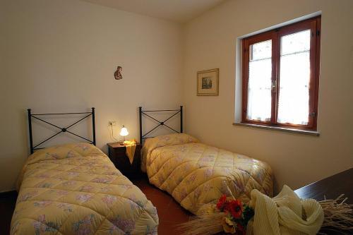 Montaione Villa Sleeps 8 Pool Wifi