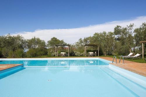 Villa Montaione Apartment Sleeps 4 Pool