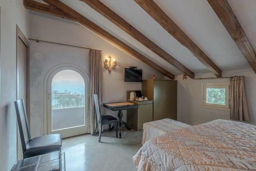 Grotta Giusti Villa Sleeps 14 Pool Air Con Wifi