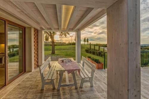 Sant'antonio Apartment Sleeps 8 Pool Wifi