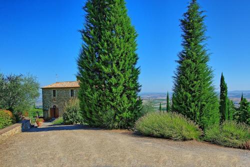 Montalcino Villa Sleeps 8 Pool Wifi