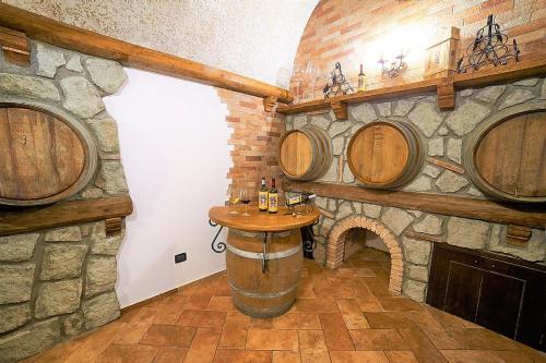Montefiascone Villa Sleeps 20 Pool Air Con Wifi