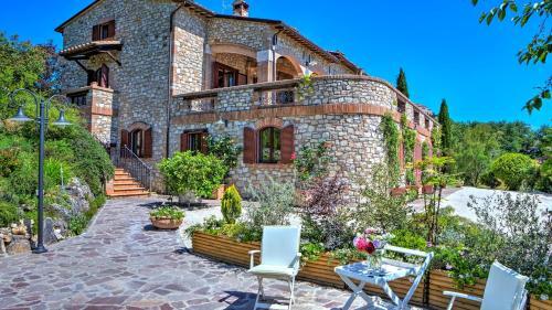 Villa Amorosa House 9+1