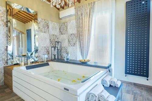 Montelopio Villa Sleeps 10 With Pool Air Con And Wifi