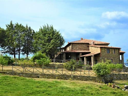 Marvelous Holiday Home In Arcidosso Near Castel Del Piano