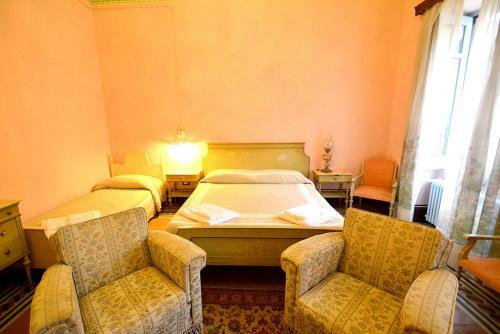Montemaggiore Belsito Villa Sleeps 9