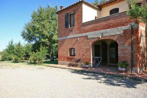 Monticchiello Apartment Sleeps 4