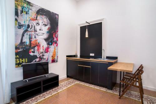 Hostal Napoliamo Guest House