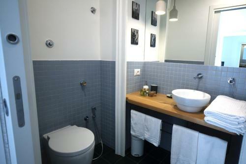 Hostal Napoliamo Guest House