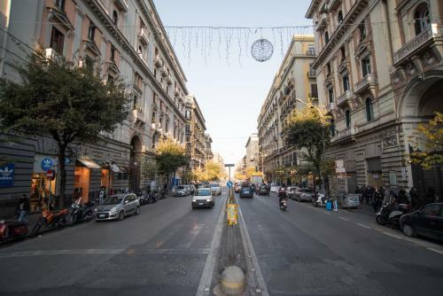 Hostal Napoliamo Guest House