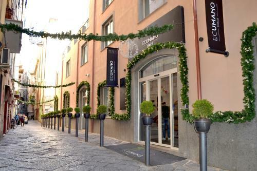 Hotel Ecumano Space