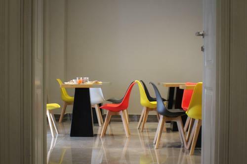 Hostal Be Italian Flat Piazza Bovio 22