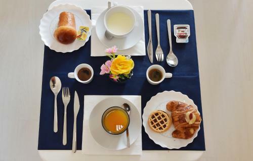 Maschio Angioino Suite - Bed And Breakfast Napoli