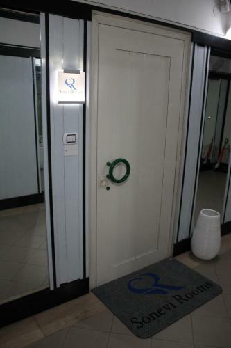 Hostal Sonevi Rooms