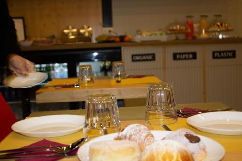 Hostal Be Italian Room Bovio 23