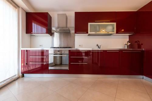 Hostal Tiffany's Lifestyle Suites
