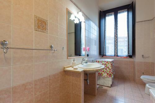 Cairoli - Spacious Apartment Close To Central Station