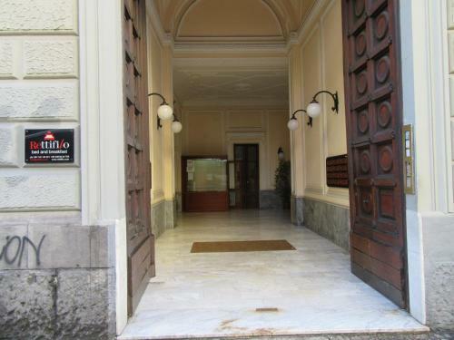 Hostal B&B Rettifilo