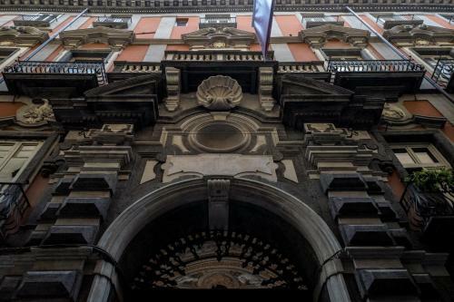 Hostal Art Suite Nel Cuore Di Napoli