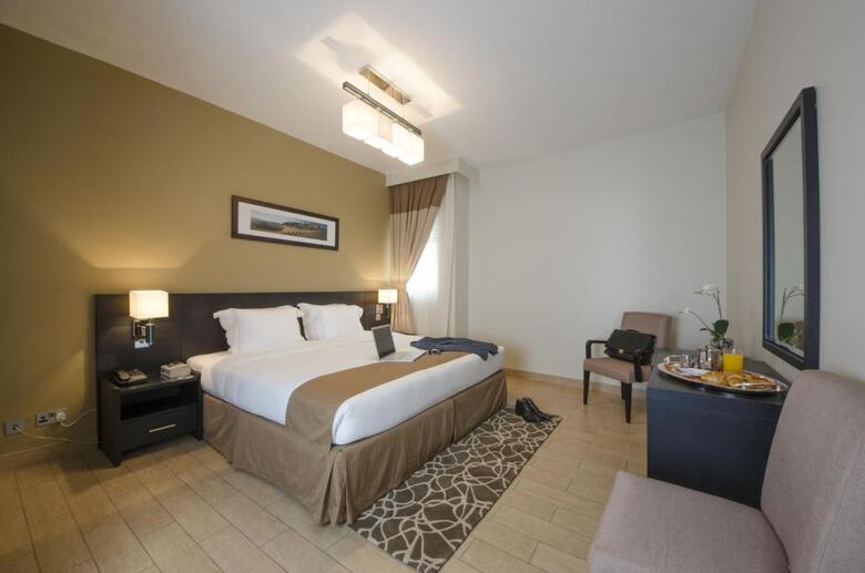 Aparthotel Dubai World Trade Centre