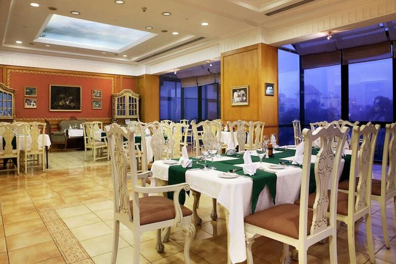 Hotel Hilton Pyramids Golf Resort