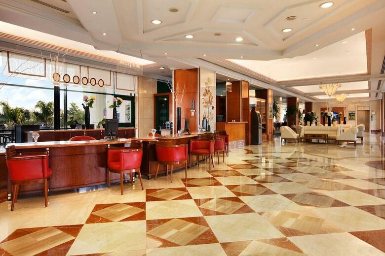 Hotel Hilton Pyramids Golf Resort