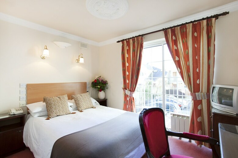 Hostal Leeson Lodge House