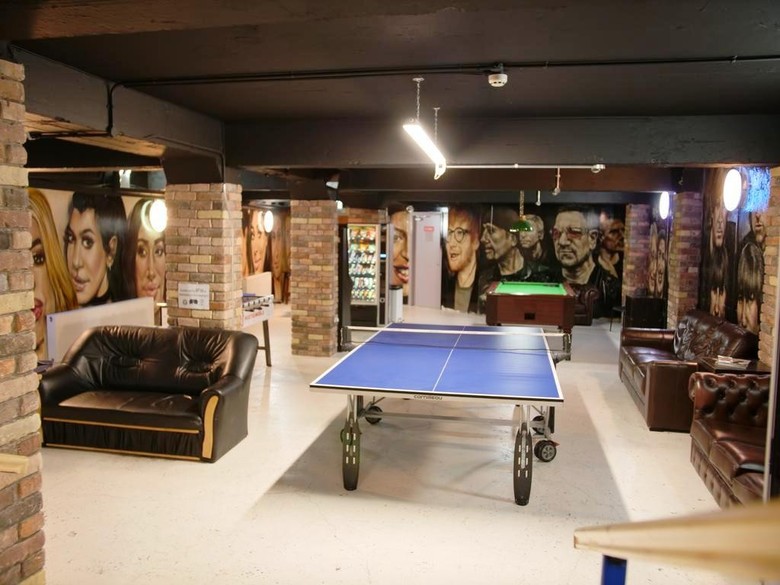 Abbey Court Hostel
