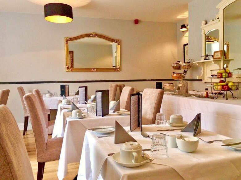 Hostal Morehampton Townhouse