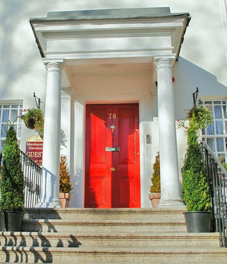 Hostal Morehampton Townhouse