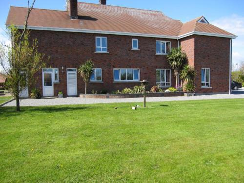 Hostal Moyglare Lodge B&B