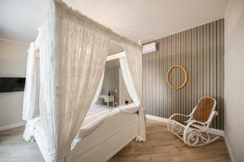 Hostal It?s Room