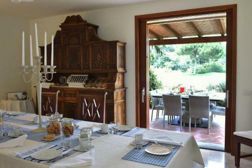 Hostal Is Arenas Private Golf & Foresterie Boutique Resort